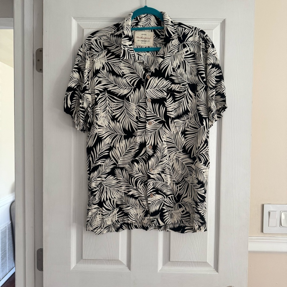 Leaf Pattern Men's Casual Button Down Shirt